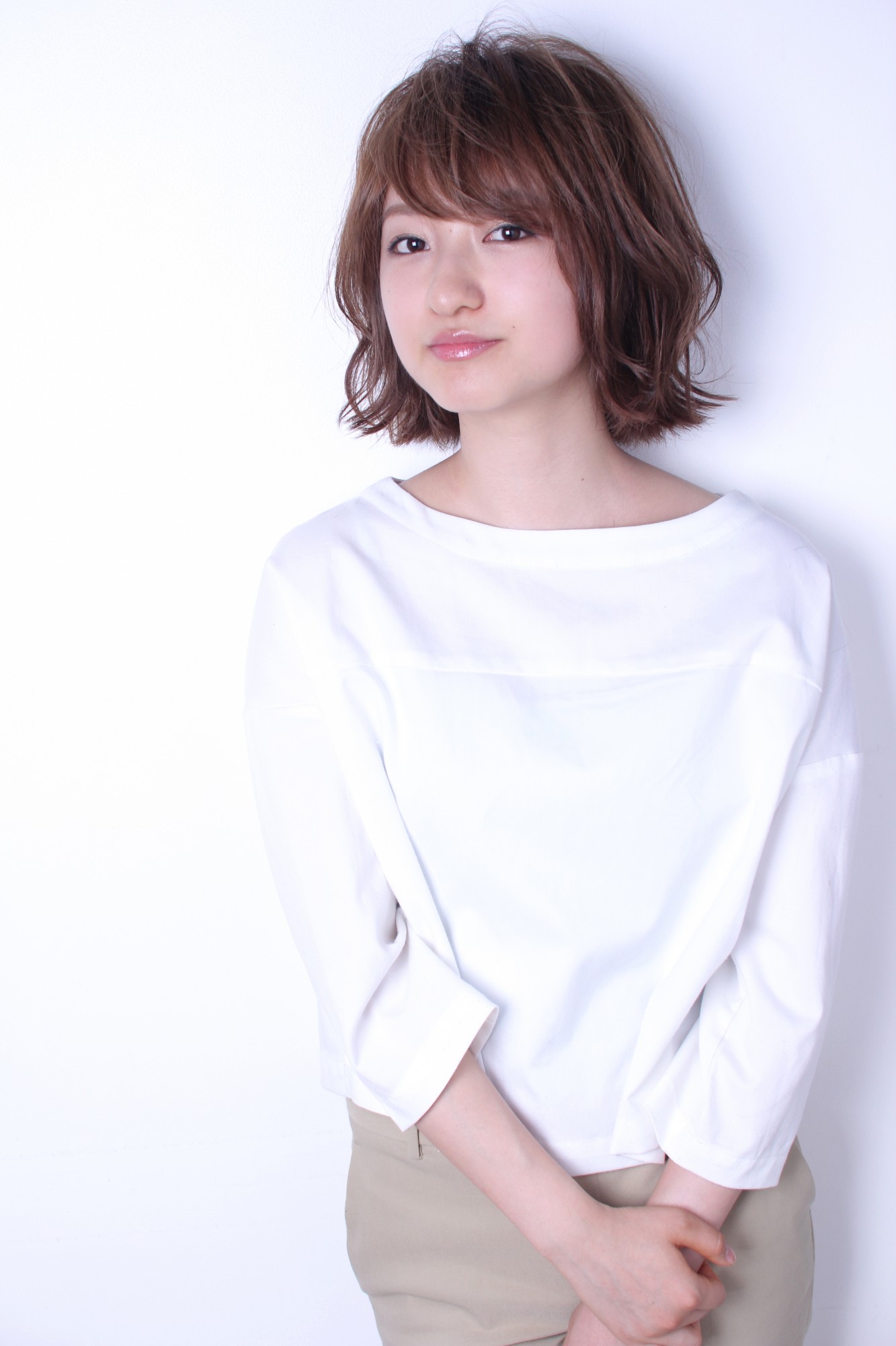 ふんわりハネ感のレイヤーボブの髪型 ヘアスタイル ヘアドレ ふんわりハネ感のレイヤーボブの髪型 ヘアスタイル ヘアドレ