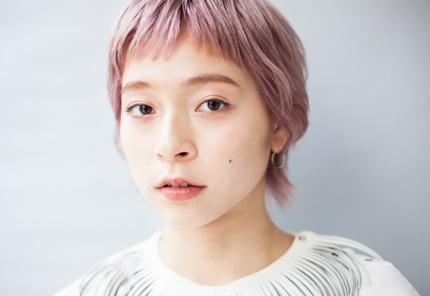 ハイトーンのショートウルフの髪型 ヘアスタイル ヘアドレ ハイトーンのショートウルフの髪型 ヘアスタイル ヘアドレ