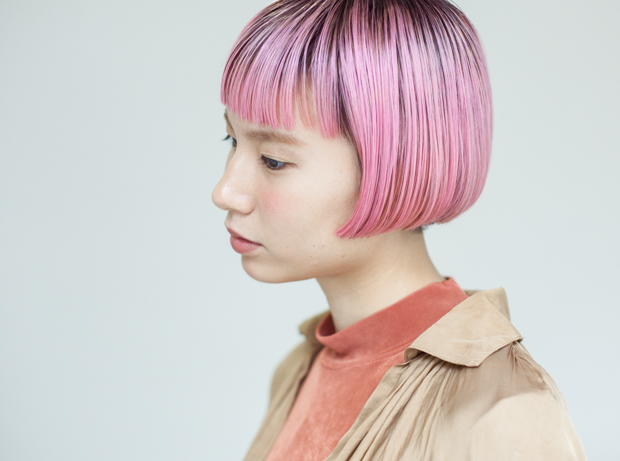 ショートボブ ピンク系カラー ブリーチカラーの髪型 ヘアスタイル ヘアドレ