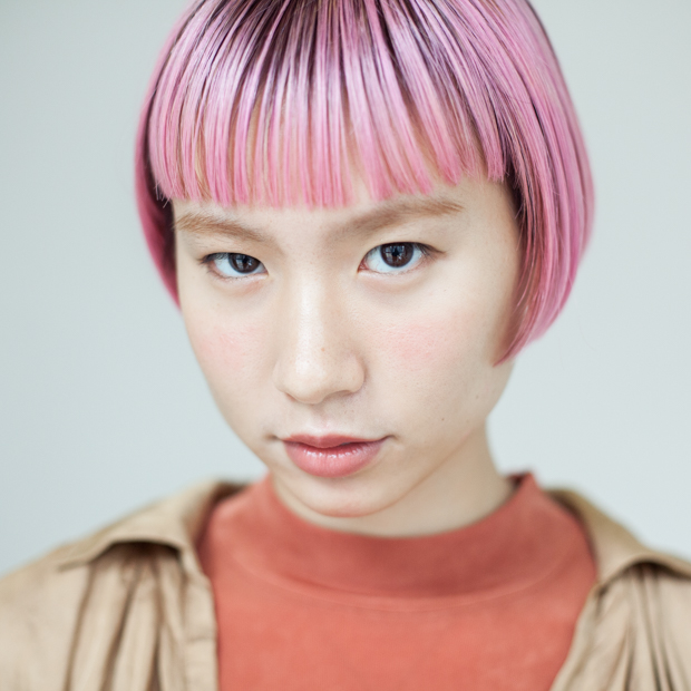 ショートボブ ピンク系カラー ブリーチカラーの髪型・ヘアスタイル ヘアドレ