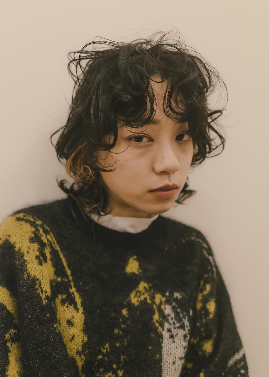 ウルフ+イヤリングカラー+パーマの髪型・ヘアスタイル ヘアドレ
